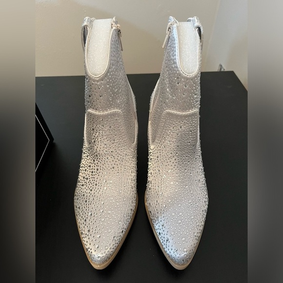Silver Sparkle Leslie Rhinestones Western Boots NIB - Picture 8 of 16